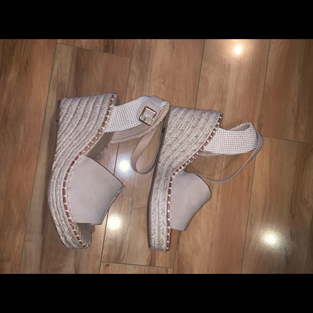 Never worn Catherine Malandrino Wedges